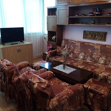Апартамент Панорамна Гледка Tryavna Ngoại thất bức ảnh