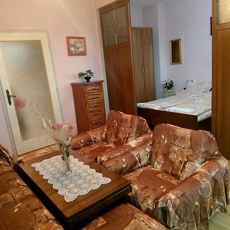 Апартамент Панорамна Гледка Tryavna Ngoại thất bức ảnh