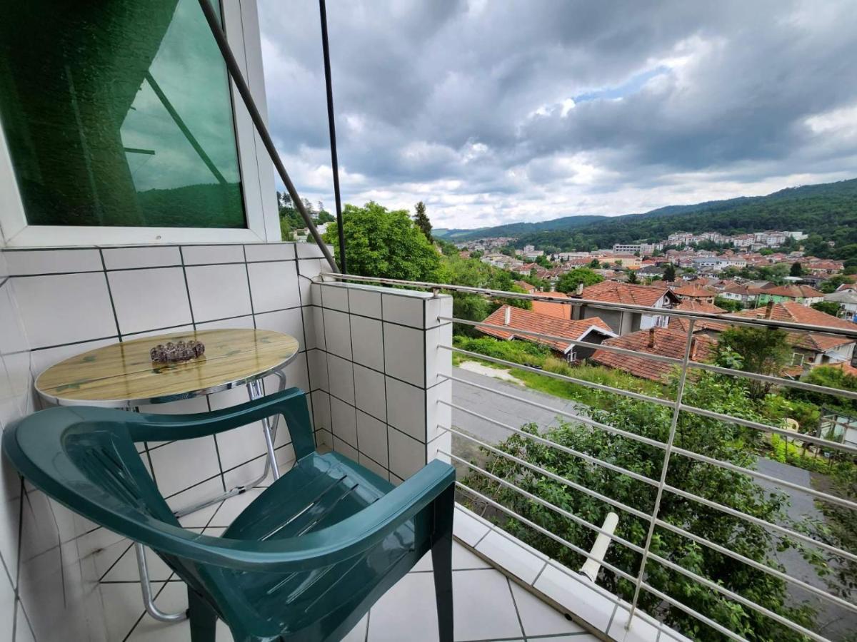 Апартамент Панорамна Гледка Tryavna Ngoại thất bức ảnh