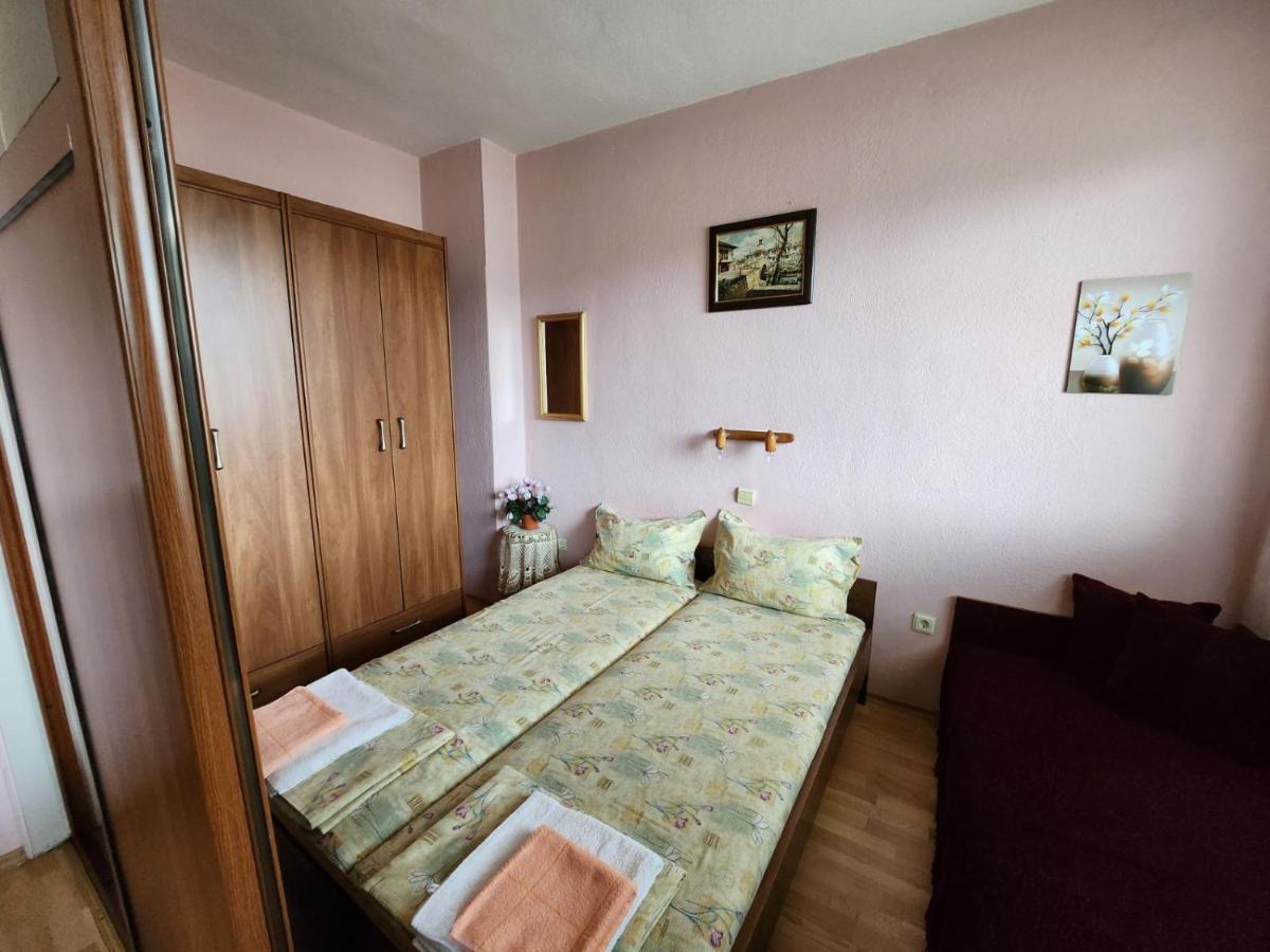 Апартамент Панорамна Гледка Tryavna Ngoại thất bức ảnh