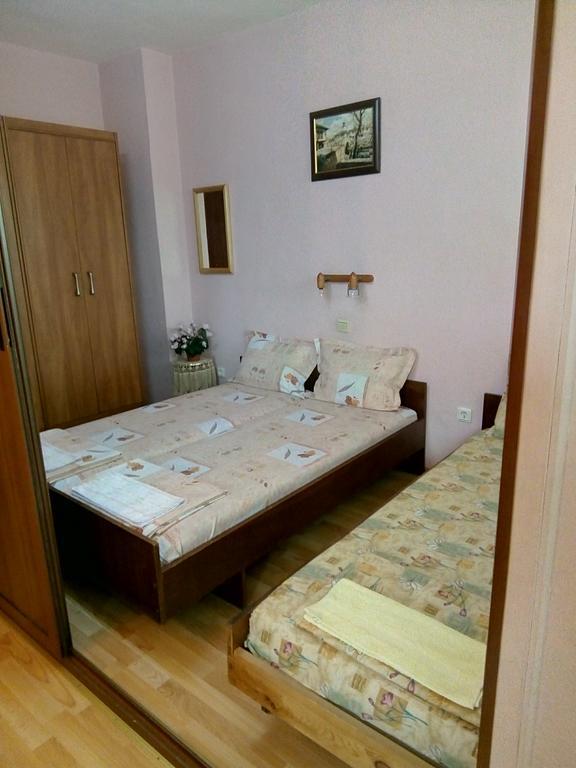 Апартамент Панорамна Гледка Tryavna Ngoại thất bức ảnh