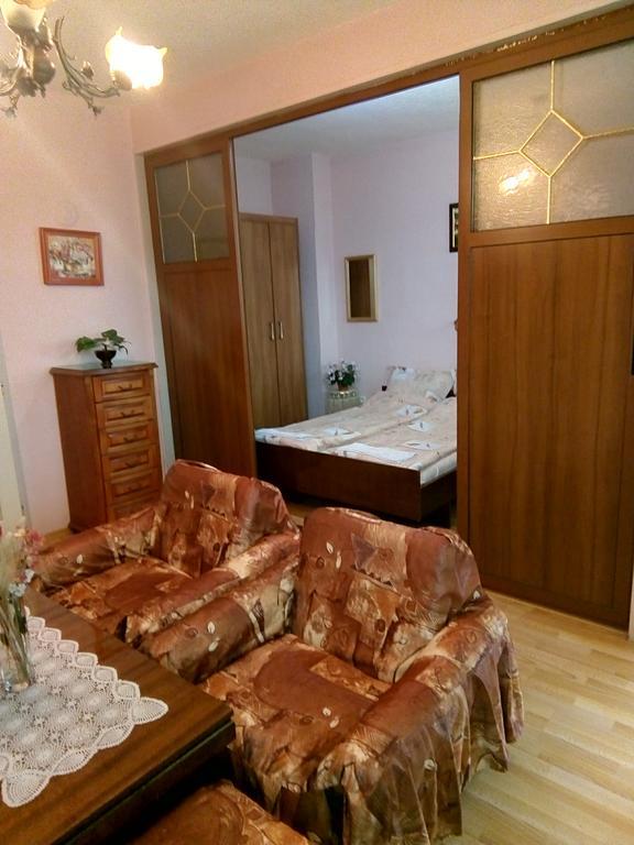Апартамент Панорамна Гледка Tryavna Ngoại thất bức ảnh