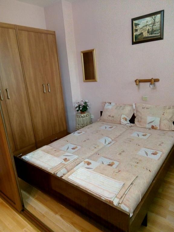 Апартамент Панорамна Гледка Tryavna Ngoại thất bức ảnh